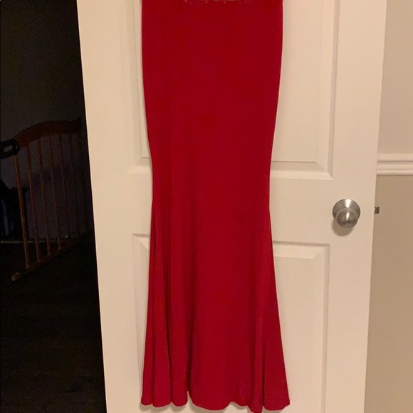 Red Lace Gown - Picture 2 of 2